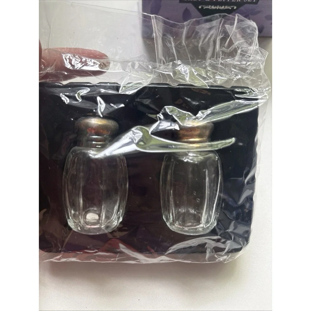 Vintage BRADFORD SILVER plated crystal GLASS SALT AND PEPPER SHAKERS new